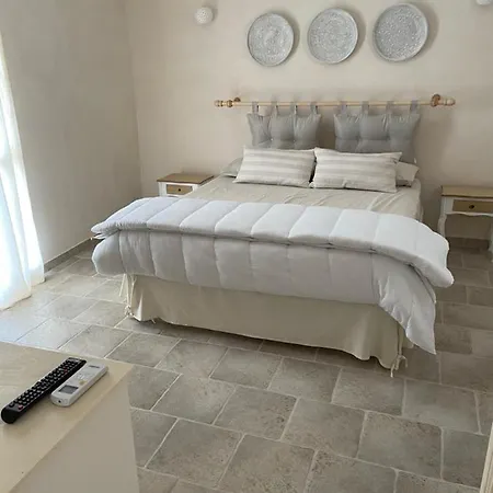 Daire Seaside Temporary House Leporano