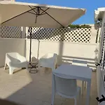 Seaside Temporary House Apartamento *