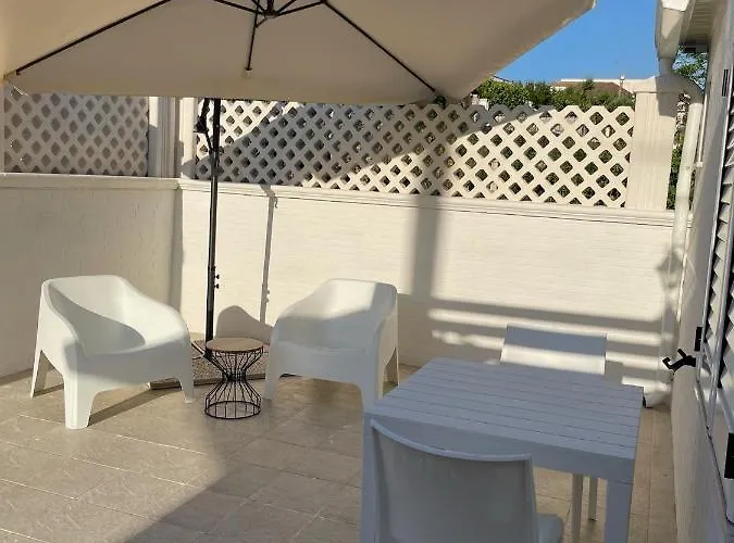Seaside Temporary House Апартаменты *