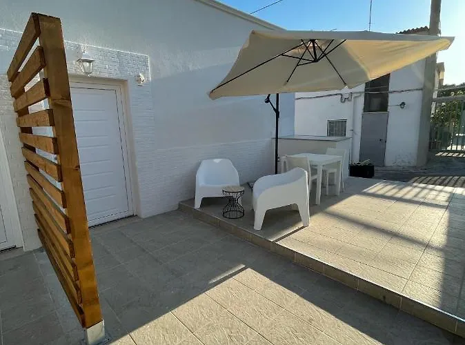 Seaside Temporary House