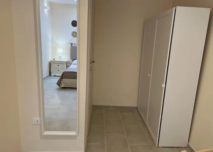 Апартаменты Seaside Temporary House